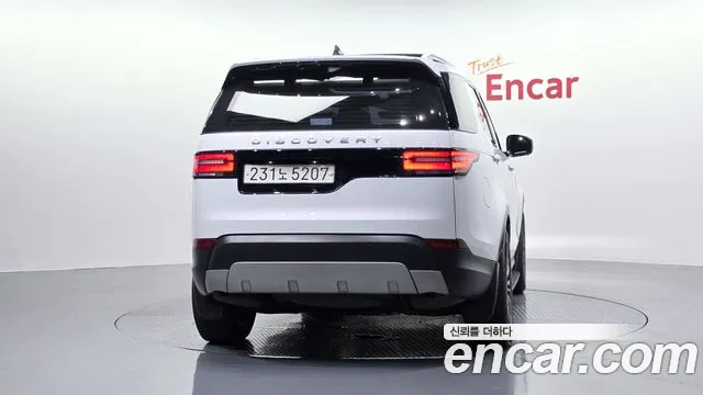 Land Rover Discovery 2017 thumb 12