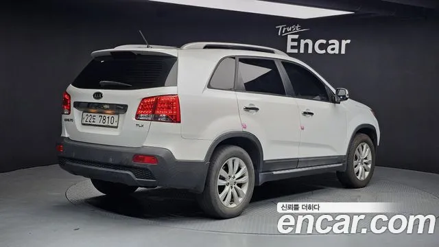 Kia Sorento 2011 thumb 8