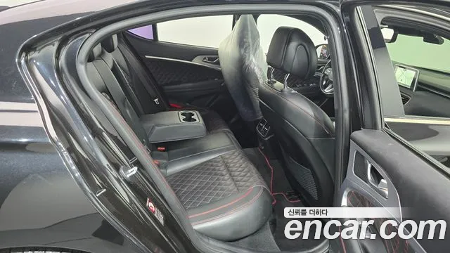 Genesis G70 2018 thumb 11