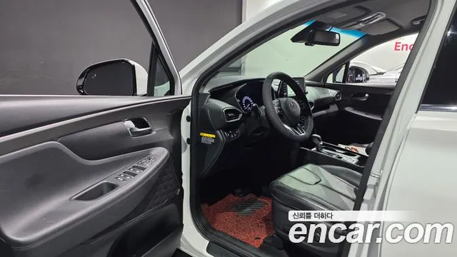 Hyundai Santa Fe 2018 thumb 4