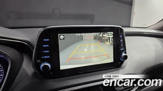 Hyundai Santa Fe 2018 thumb 7