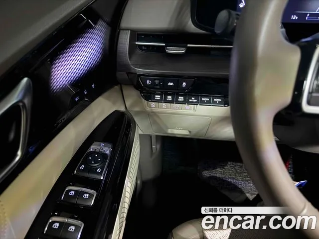 Kia Carnival 2022 thumb 2