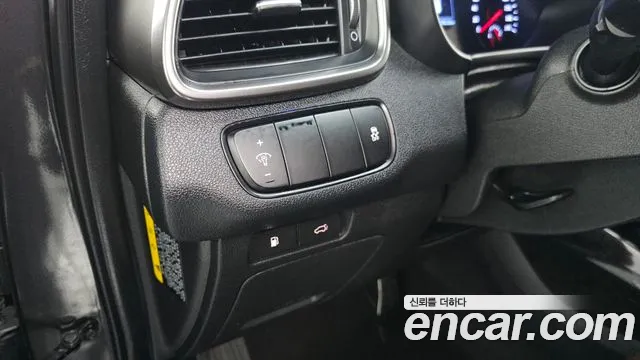 Kia Sorento 2017 thumb 3