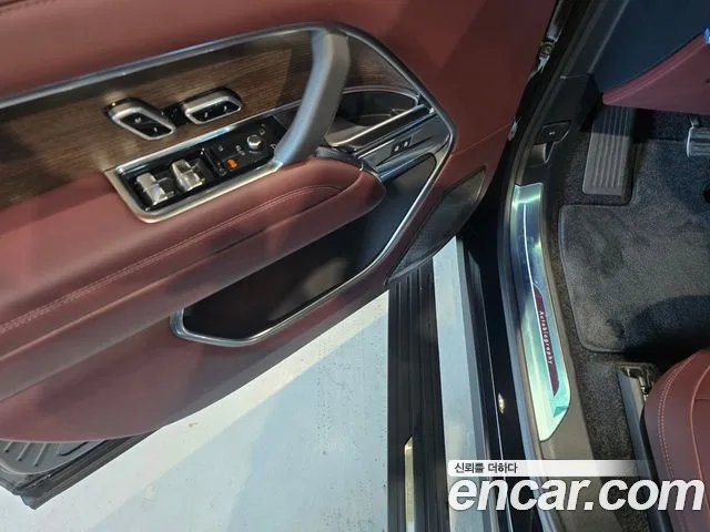 Land Rover Range Rover 2025 thumb 11