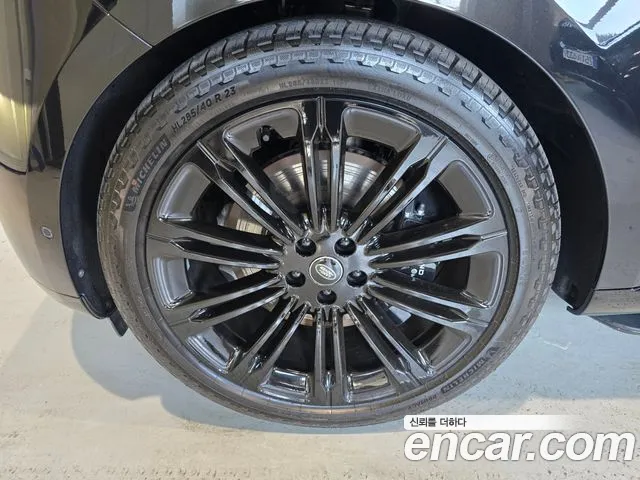 Land Rover Range Rover 2025 thumb 2