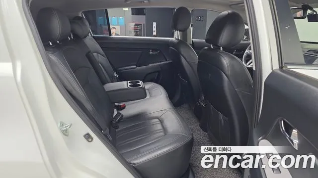 Kia Sportage 2013 thumb 11