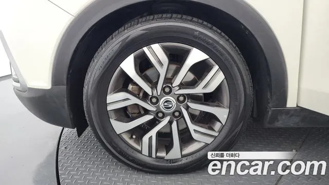 KGM Tivoli Air 2019 thumb 11