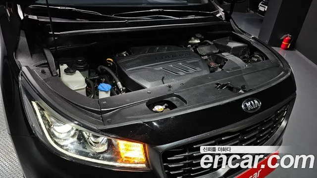 Kia Carnival 2020 thumb 6