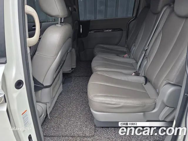 Kia Canival 2014 thumb 7