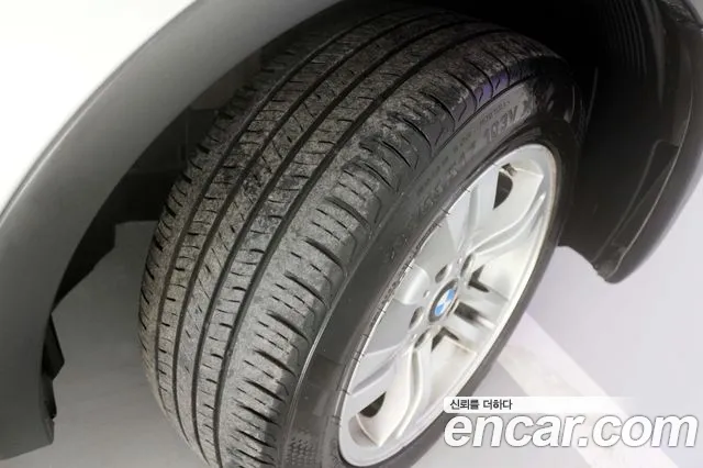 BMW X3 2010 thumb 8