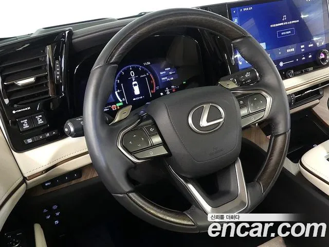 Lexus LM 2024 thumb 10