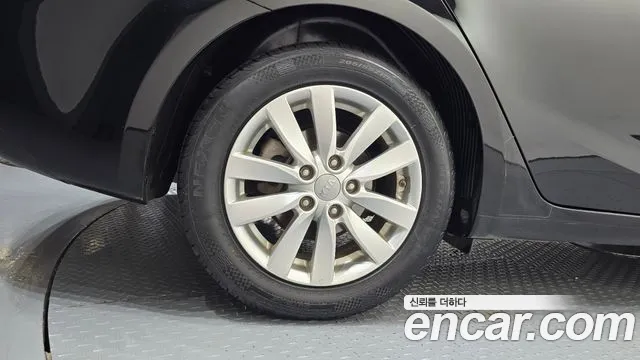 Kia K3 2015 thumb 12