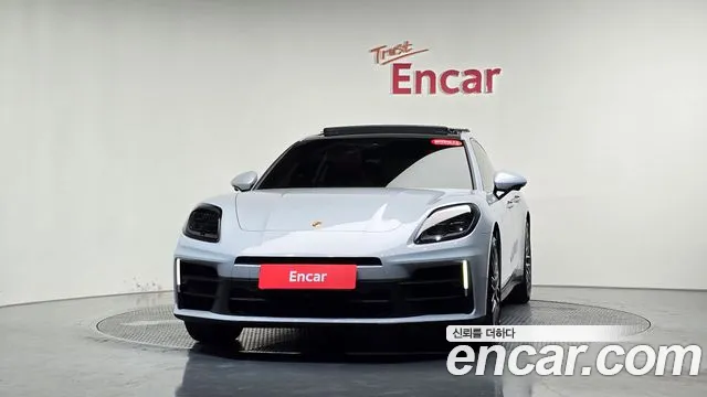 Porsche Panamera 2025 thumb 11