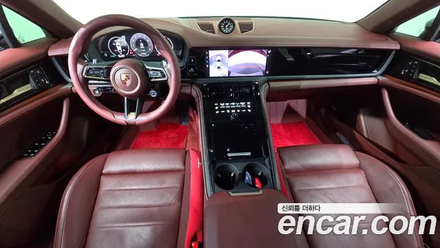 Porsche Panamera 2025 thumb 12