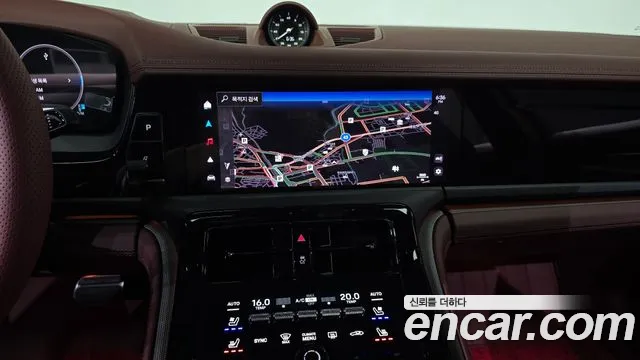 Porsche Panamera 2025 thumb 10