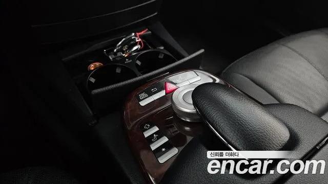 Mercedes-Benz S-Class 2008 thumb 9