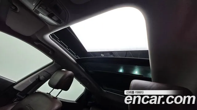 Hyundai Santafe 2017 thumb 8