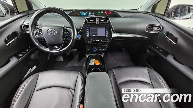 Toyota Prius 2022 thumb 2