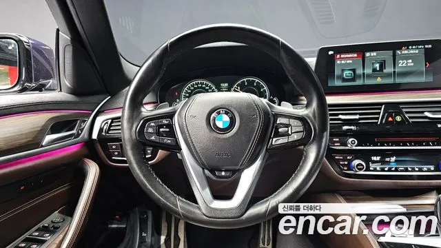 BMW 5 серии 2017 thumb 12