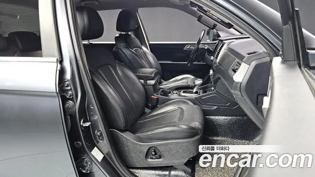 KGM Rexton 2018 thumb 5