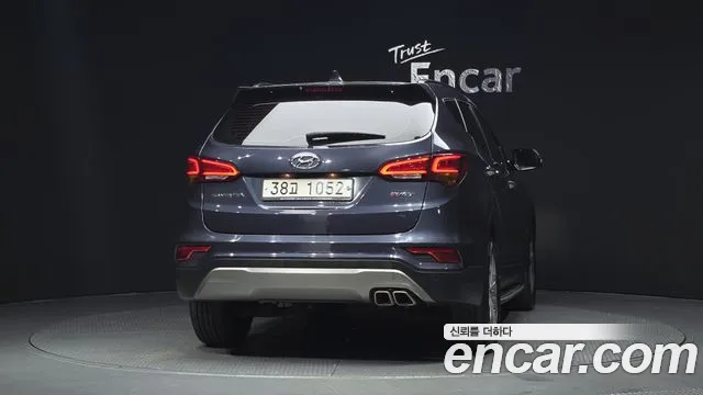 Hyundai Santafe 2016 thumb 3