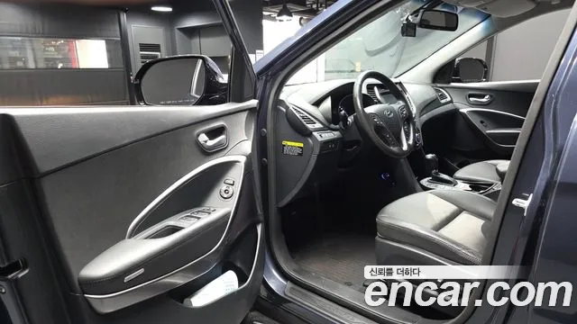 Hyundai Santafe 2016 thumb 2