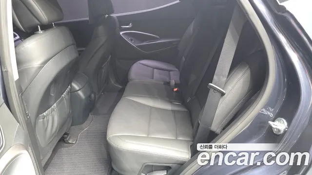 Hyundai Santafe 2016 thumb 9