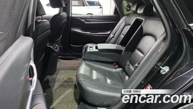 Hyundai Grandeur 2017 thumb 3