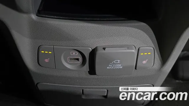 Kia Carnival 2015 thumb 9