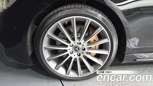 Mercedes-Benz S-Class 2018 thumb 8