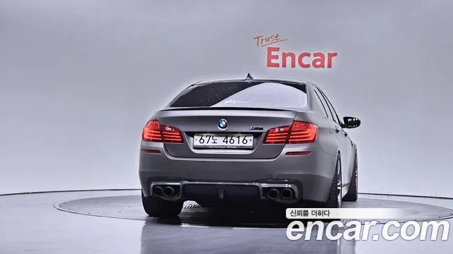 BMW M5 2015 thumb 11