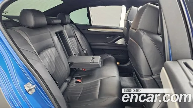 BMW M5 2015 thumb 12