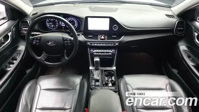 Hyundai Grandeur 2017 thumb 9