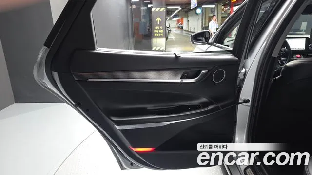Hyundai Grandeur 2017 thumb 12