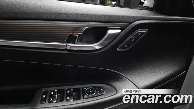Hyundai Grandeur 2017 thumb 5
