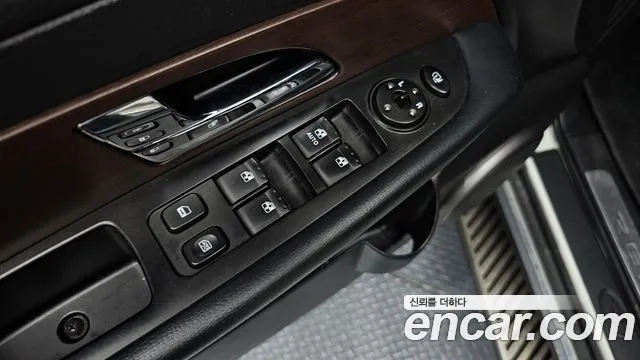 KGM Rexton 2012 thumb 12