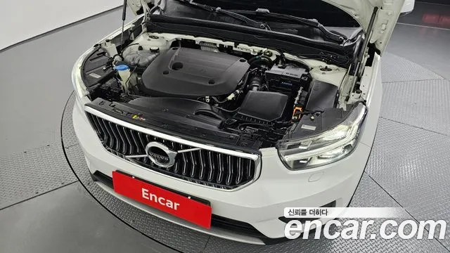 Volvo XC40 2021 thumb 7