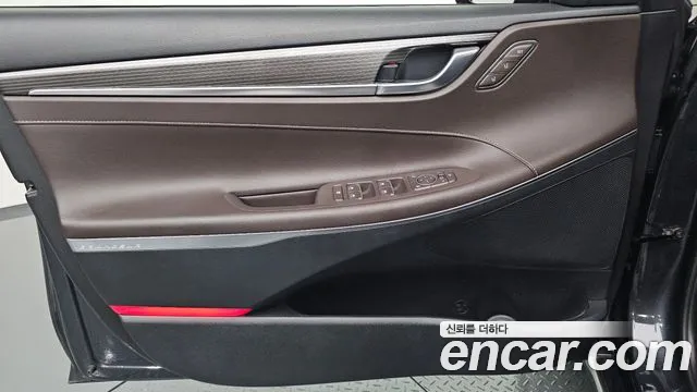 Hyundai Grandeur 2017 thumb 12