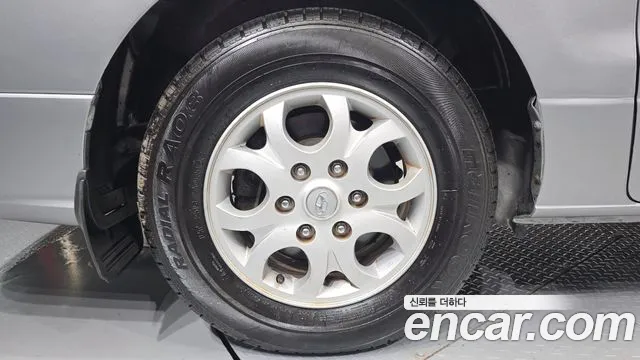 Hyundai Staria 2013 thumb 8
