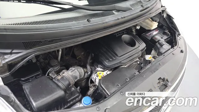 Hyundai Staria 2013 thumb 4