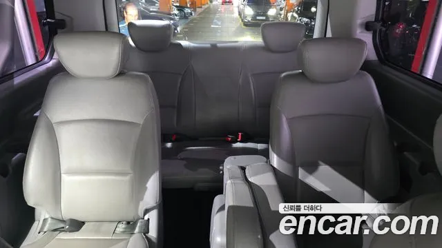 Hyundai Staria 2013 thumb 3