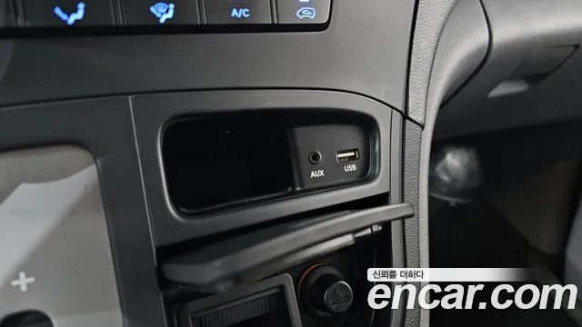 Hyundai Staria 2016 thumb 12