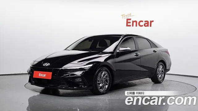 Hyundai Elantra 2024 thumb 9