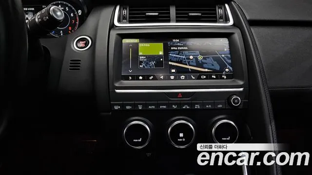 Jaguar E-Pace 2018 thumb 5