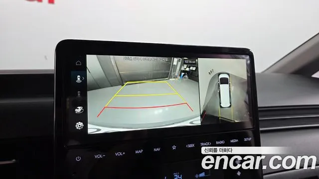 Hyundai Staria 2023 thumb 5