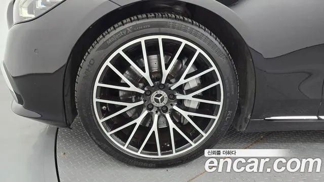 Mercedes-Benz S-Class 2022 thumb 2