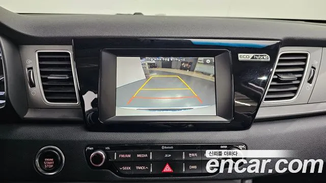 Kia Niro 2016 thumb 8