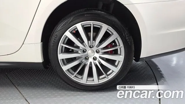 Maserati Quattroporte 2016 thumb 11