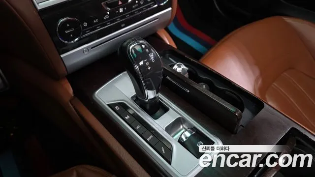 Maserati Quattroporte 2016 thumb 6