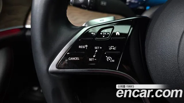 Mercedes-Benz E-Class 2021 thumb 4